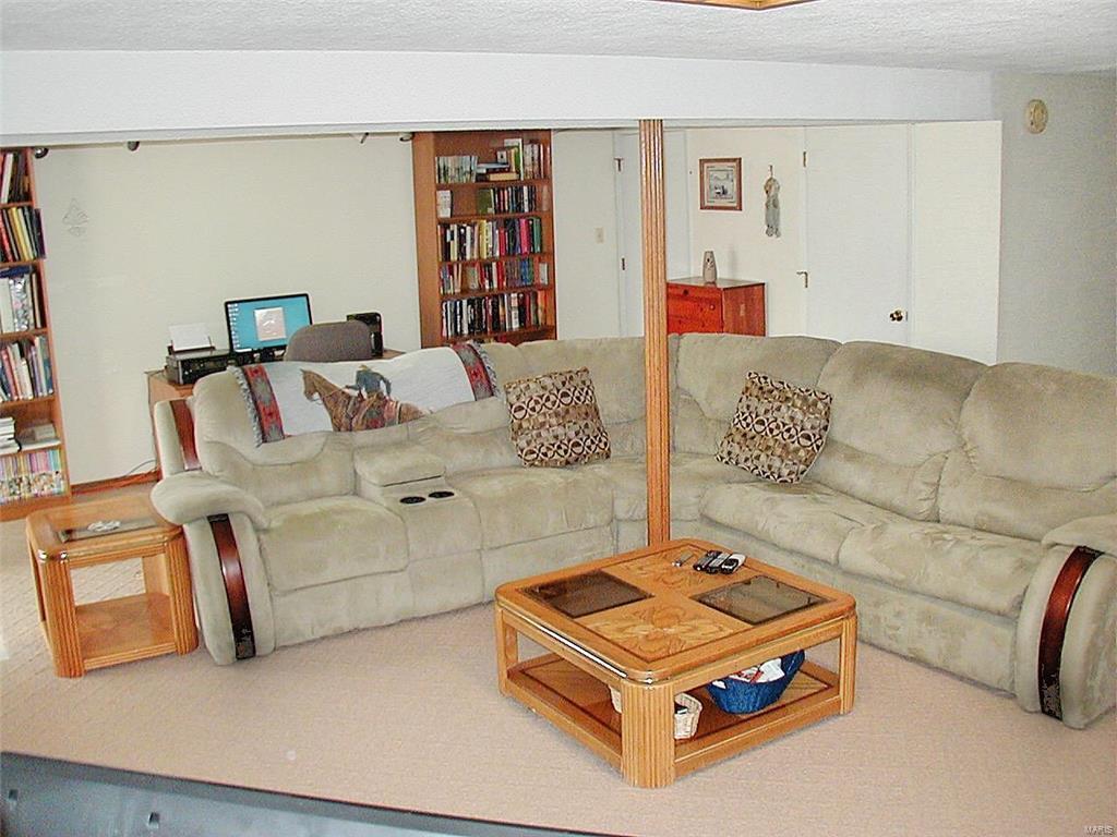 105 Osage Way Weldon Spring, MO 63304 - Photo 8 of 23 Gallery Image 8