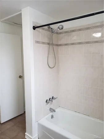 $2,000 | 51 Hillandale Avenue, Unit 2, White Plains, NY 10603