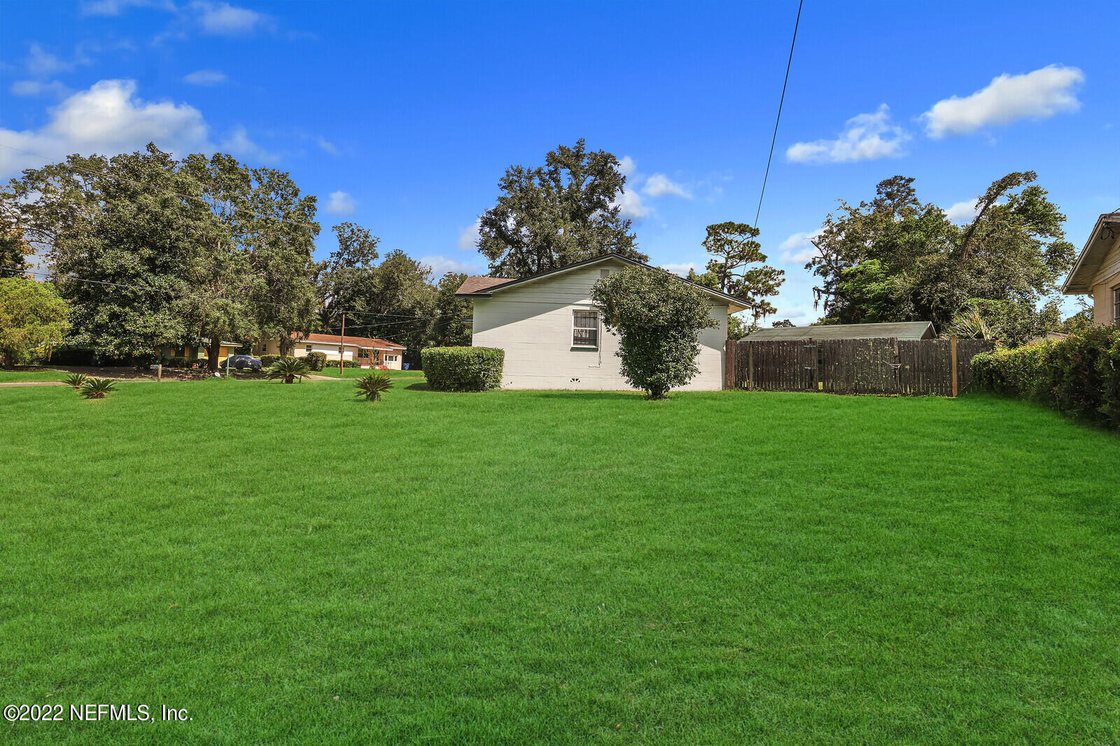 7018 Cavalier Road Jacksonville, FL 32208 - Photo 15 of 20 Side of the Home
