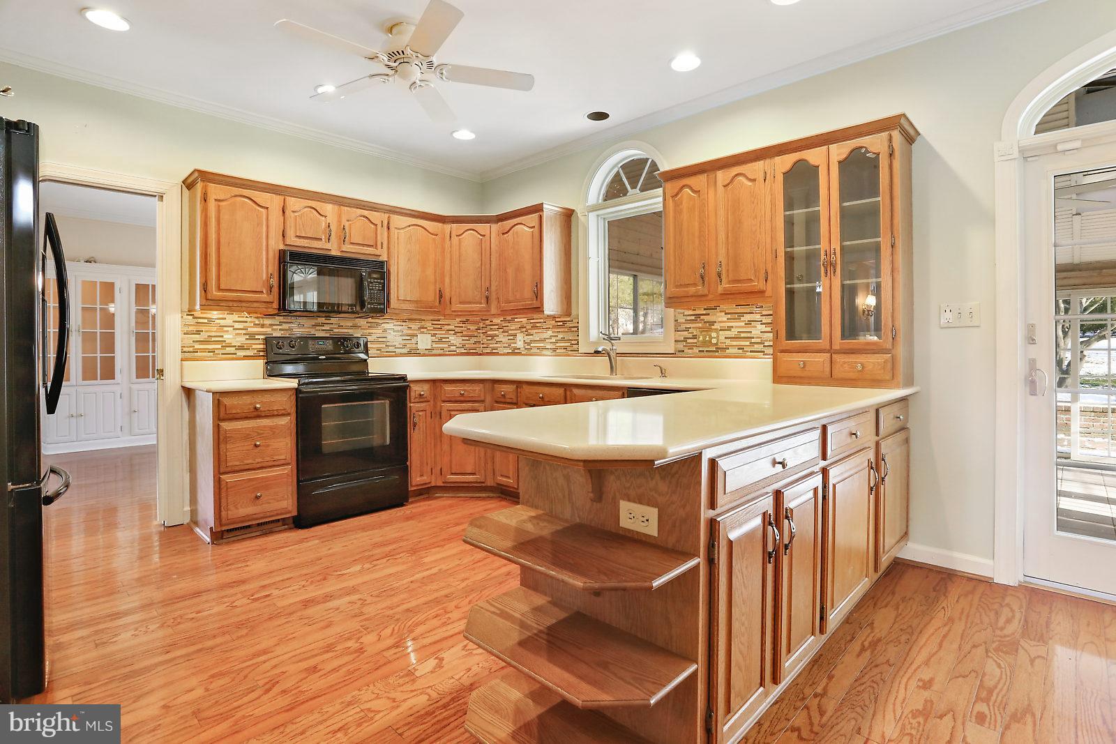6504 Windmere Road Harrisburg, PA 17111 - Photo 8 of 33 Kitchen