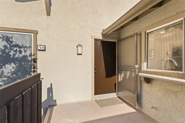 a view of front of house with a yard