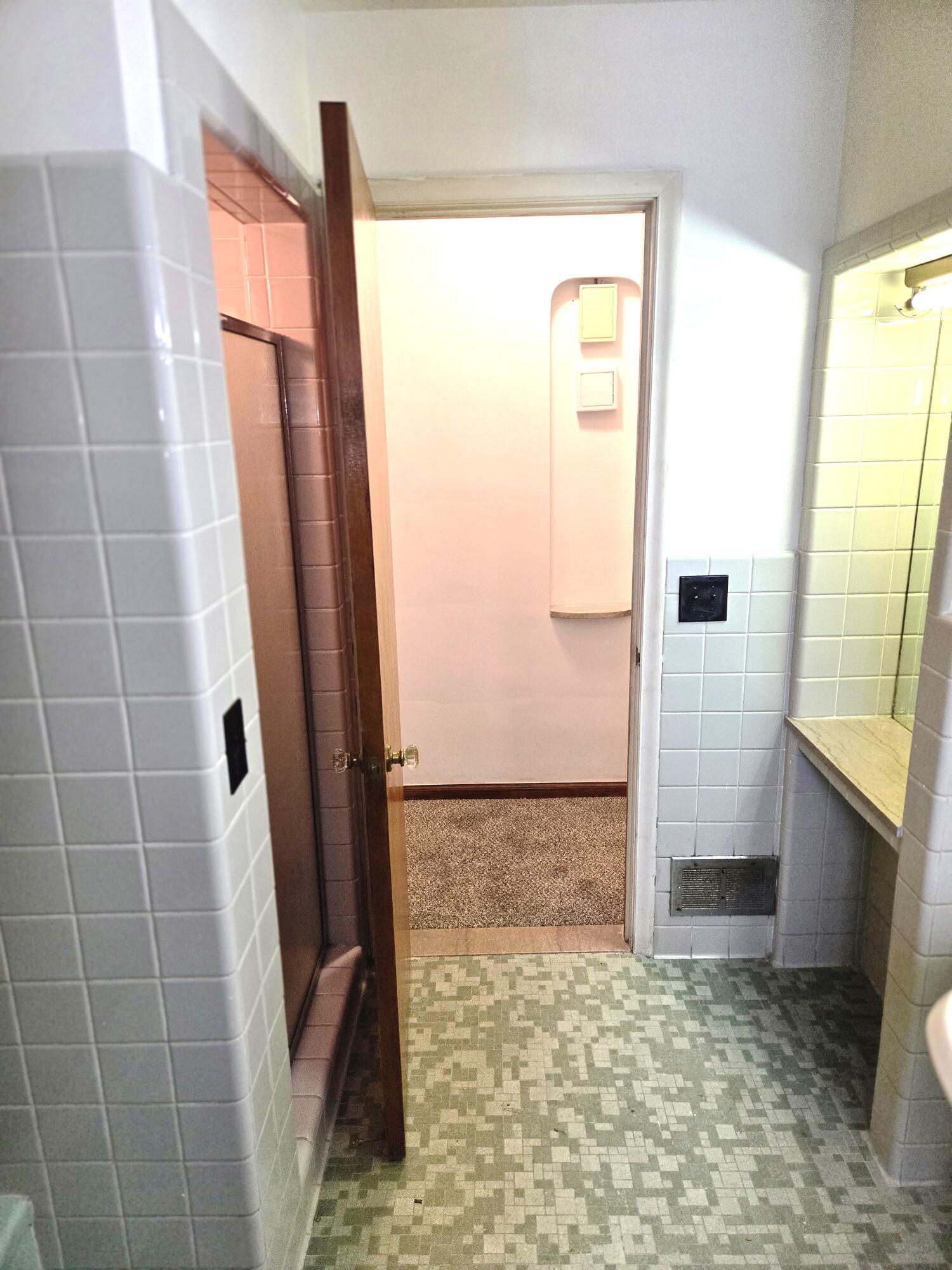 18000 Ilene Street Detroit, MI 48221 - Photo 40 of 93 20250620_184654