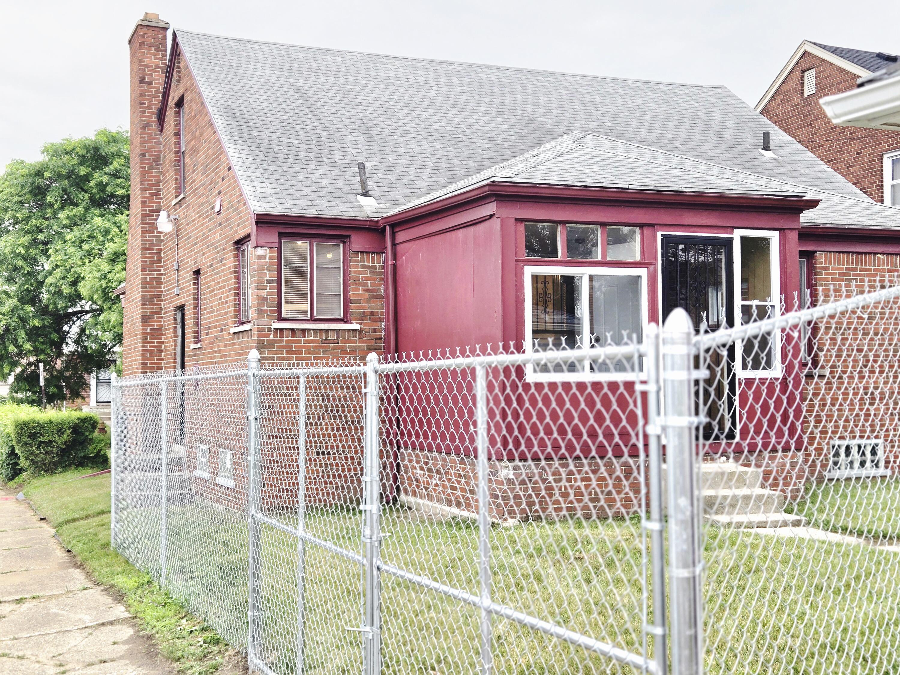 18000 Ilene Street Detroit, MI 48221 - Photo 87 of 93 back of home/yard