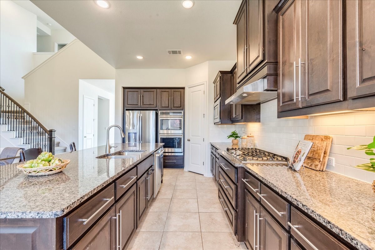 1689 Cool Spring Way Austin, TX 78737 - Photo 6 of 40