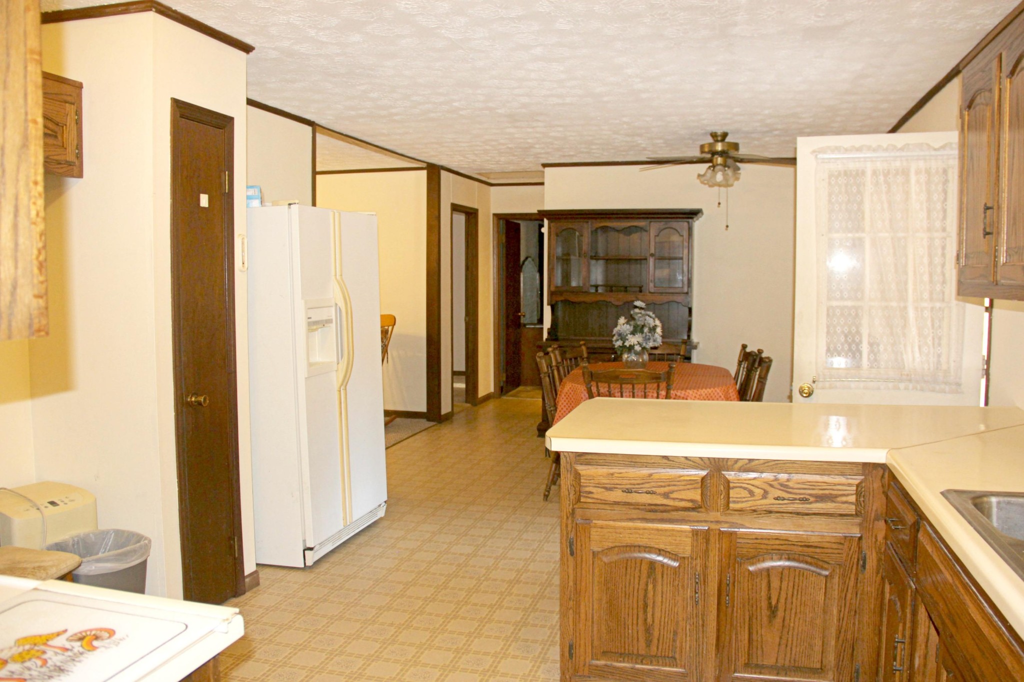 653 Laurel Bluff Road Kingston, TN 37763 - Photo 6 of 20 a bathroom with a sink and a mirror