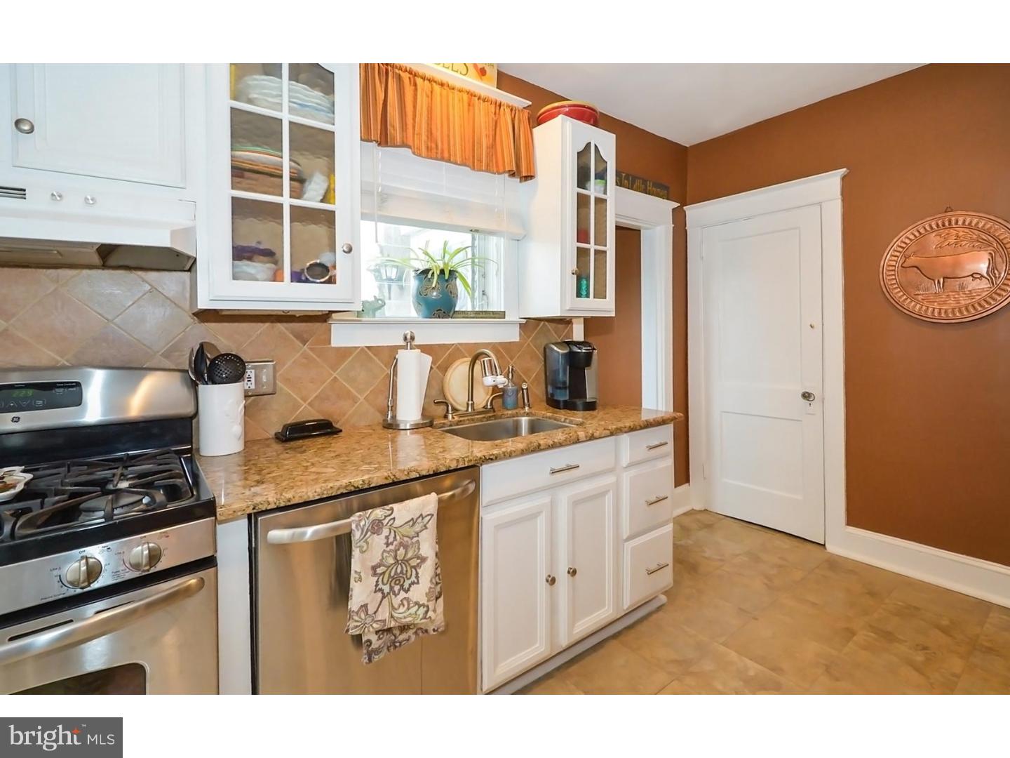 203 Harding Avenue Havertown, PA 19083 - Photo 10 of 25 Gallery Image 10