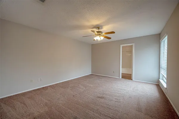 $1,950 | 1126 West Belgravia Drive, Pearland, TX 77584