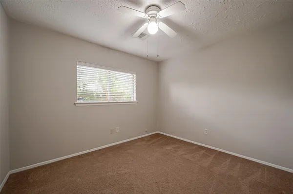 $1,950 | 1126 West Belgravia Drive, Pearland, TX 77584