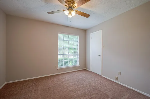 $1,950 | 1126 West Belgravia Drive, Pearland, TX 77584