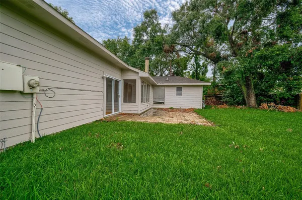$1,950 | 1126 West Belgravia Drive, Pearland, TX 77584