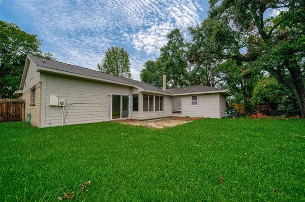 $1,950 | 1126 West Belgravia Drive, Pearland, TX 77584