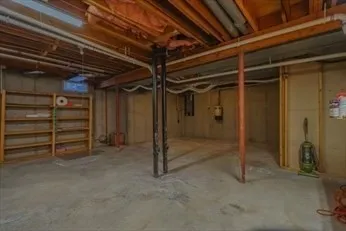 a view of room with an empty space