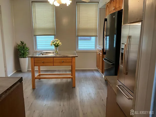 $2,700 | 93 Schley Street, Unit 2, Newark, NJ 07112