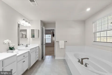 $825,000 | 5245 Red Maple Drive, Frederick, MD 21703