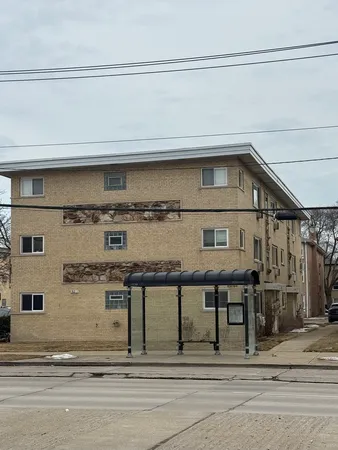 $127,000 | 5241 North East River Road, Unit 1C, Chicago, IL 60656