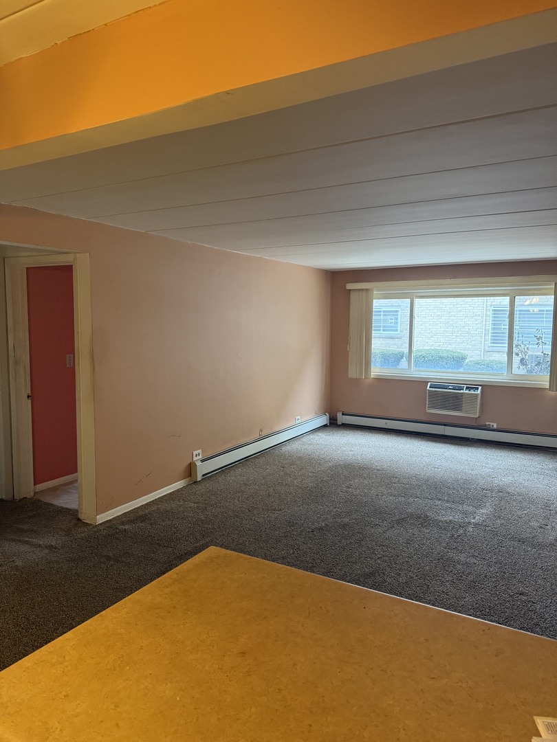 5241 North East River Road, Unit 1C Chicago, IL 60656 - Photo 8 of 12