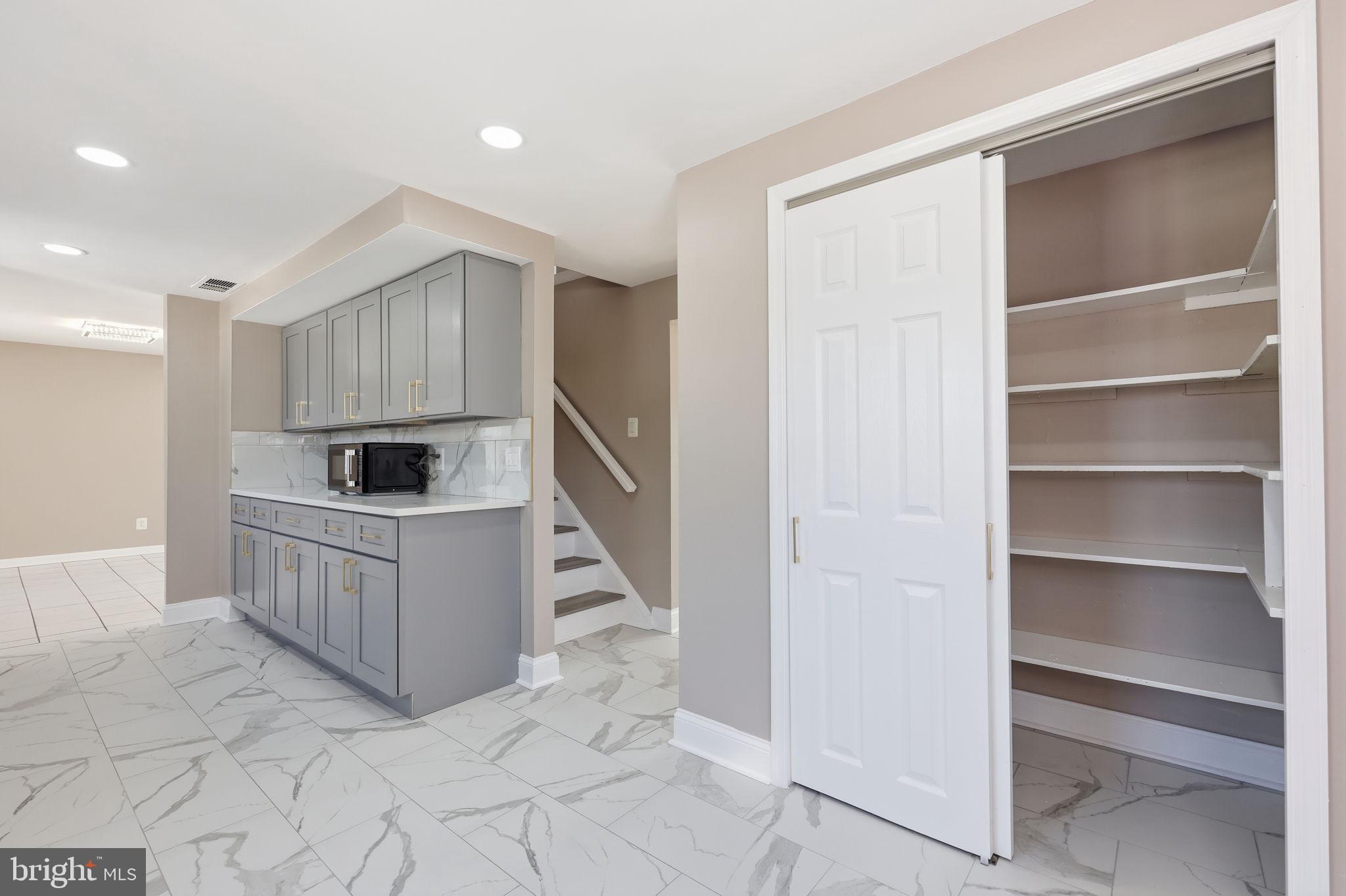 1853 Merlin Road Philadelphia, PA 19116 - Photo 14 of 41 Modern kitchen with sleek design.