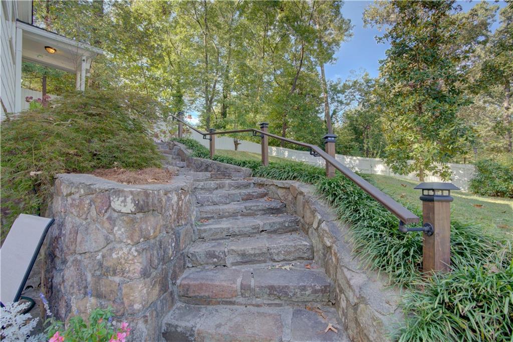5 Vineland Drive Northwest Rome, GA 30165 - Photo 36 of 54 a view of a pathway of a building