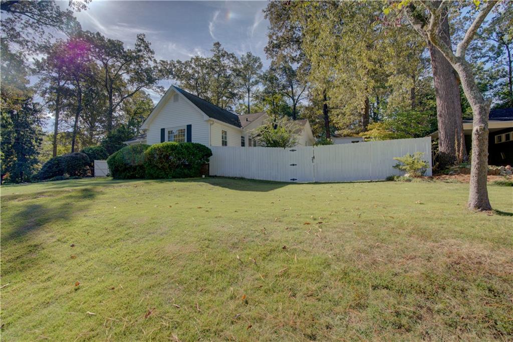 5 Vineland Drive Northwest Rome, GA 30165 - Photo 54 of 54 a view of a house with yard and tree