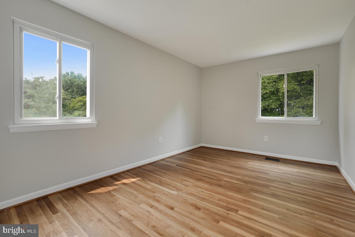 1530 Goldenrain Court Reston, VA 20190 - Photo 22 of 50 Bedroom
