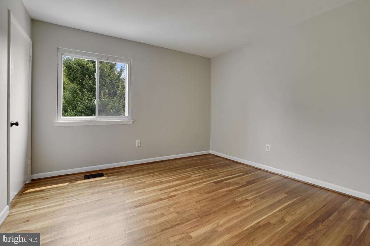 1530 Goldenrain Court Reston, VA 20190 - Photo 25 of 50 Bedroom