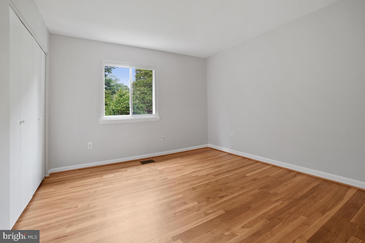 1530 Goldenrain Court Reston, VA 20190 - Photo 31 of 50 Gallery Image 31