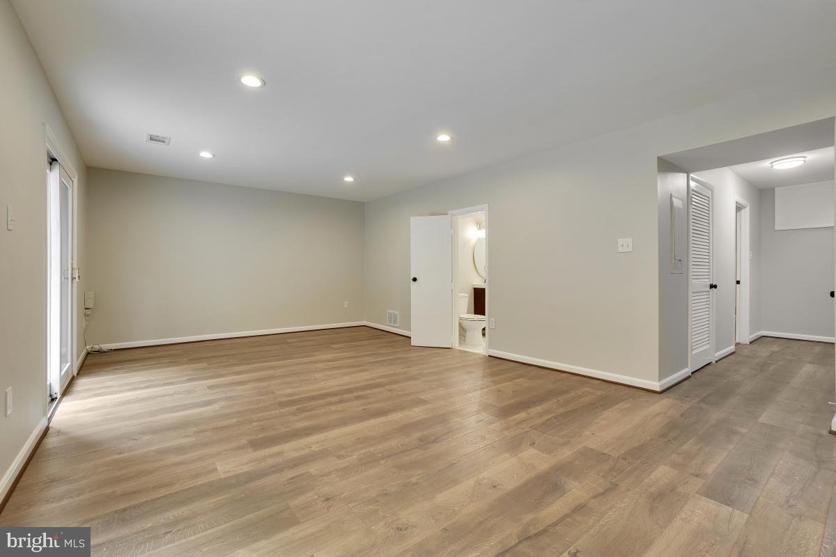 1530 Goldenrain Court Reston, VA 20190 - Photo 41 of 50 Rec Room