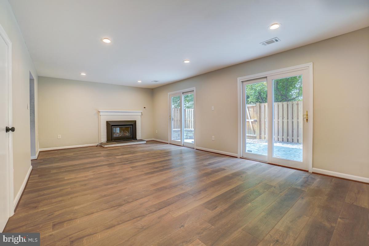 1530 Goldenrain Court Reston, VA 20190 - Photo 43 of 50 Rec Room with Patio Access