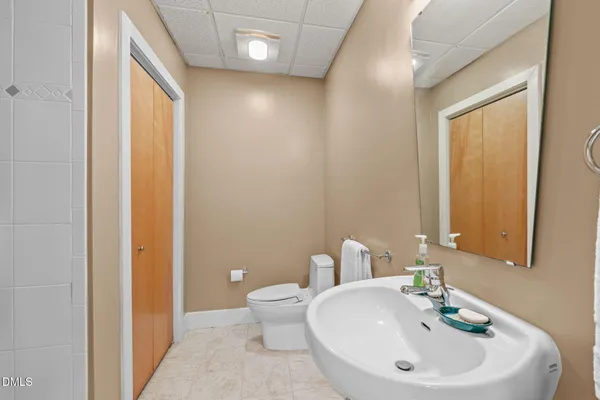 $1,050,000 | 8607 Yorkshire Lane, Chapel Hill, NC 27516