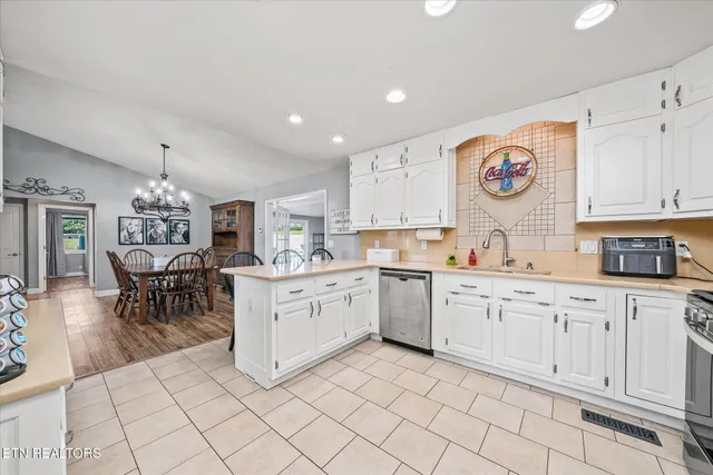 $799,000 | 113 Swan Road, Crossville, TN 38555