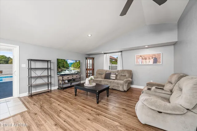 $799,000 | 113 Swan Road, Crossville, TN 38555