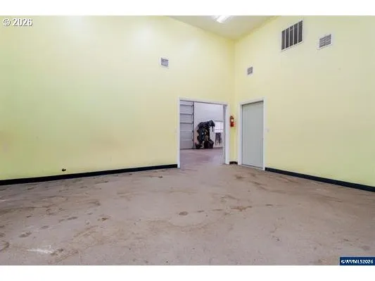 $1,025,000 | 40759 McDowell Creek Drive, Lebanon, OR 97355