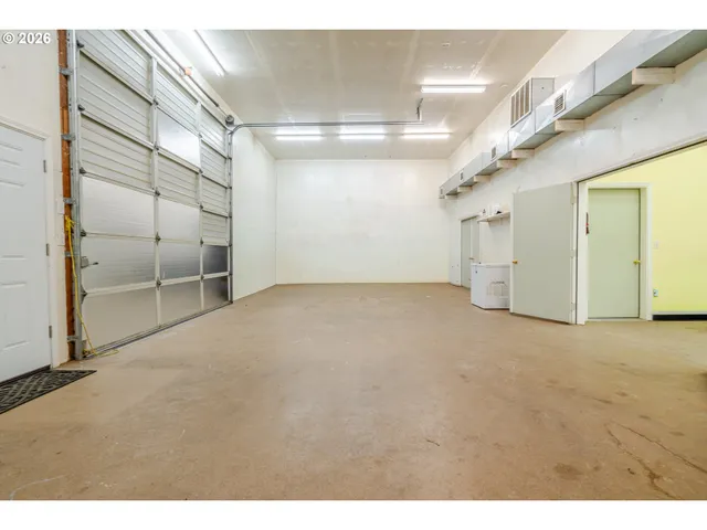 $1,025,000 | 40759 McDowell Creek Drive, Lebanon, OR 97355