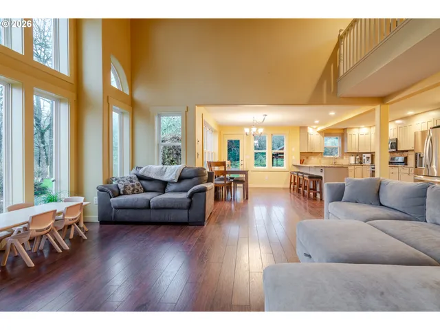 $1,025,000 | 40759 McDowell Creek Drive, Lebanon, OR 97355