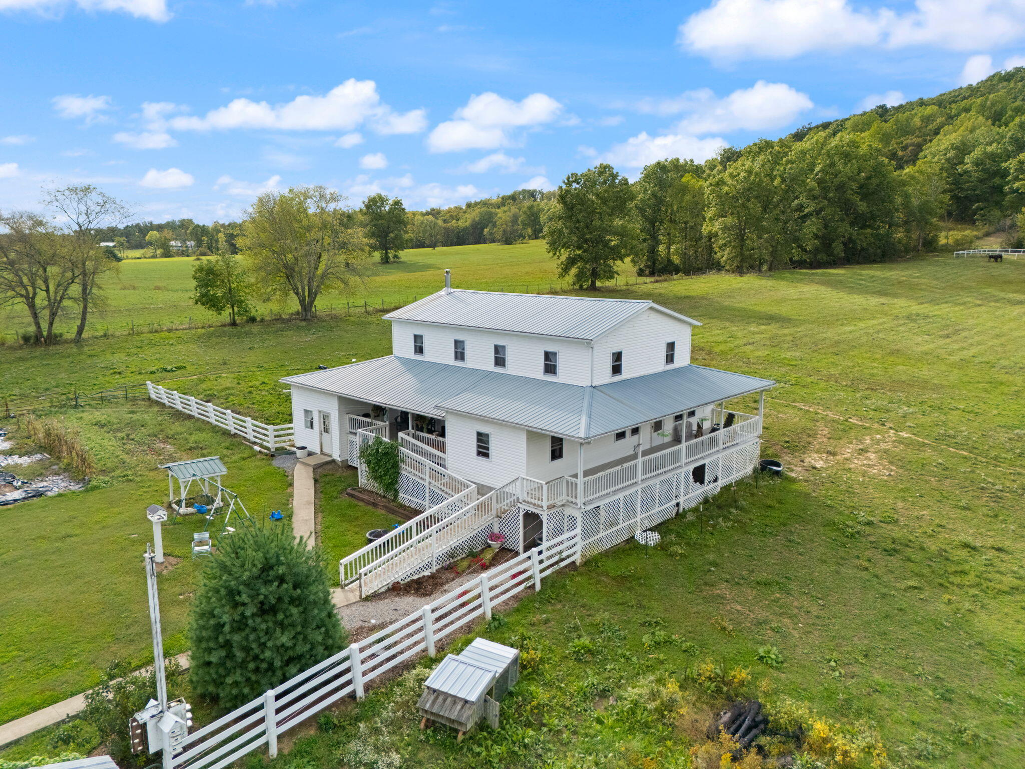 1941 Big Bend Locust Road Hillsboro, KY 41049 - Photo 11 of 57 10-web-or-mls-DJI_20240930165552_0168_D