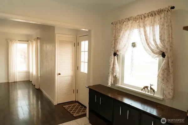 $265,000 | 325 South Almira Avenue, Connell, WA 99326