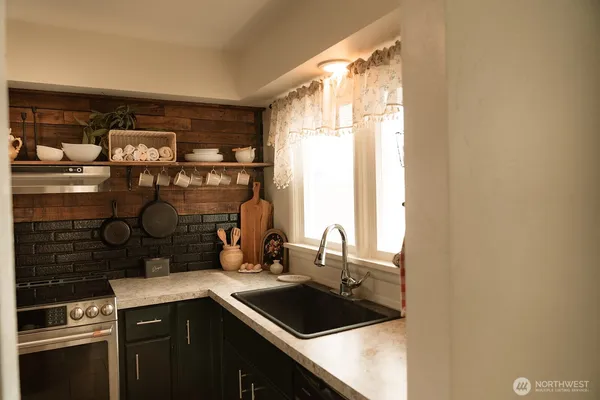 $265,000 | 325 South Almira Avenue, Connell, WA 99326