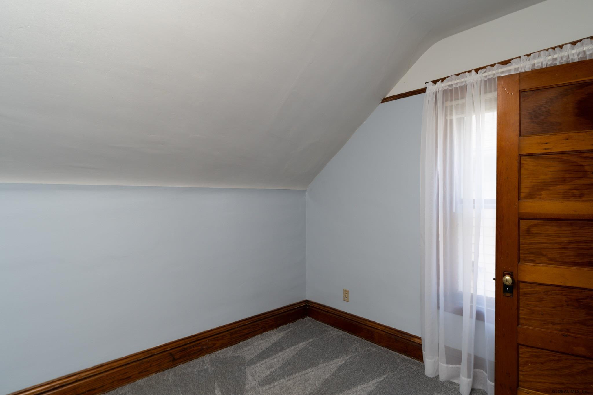 5 Sard Road Albany, NY 12209 - Photo 13 of 25 Photo 13