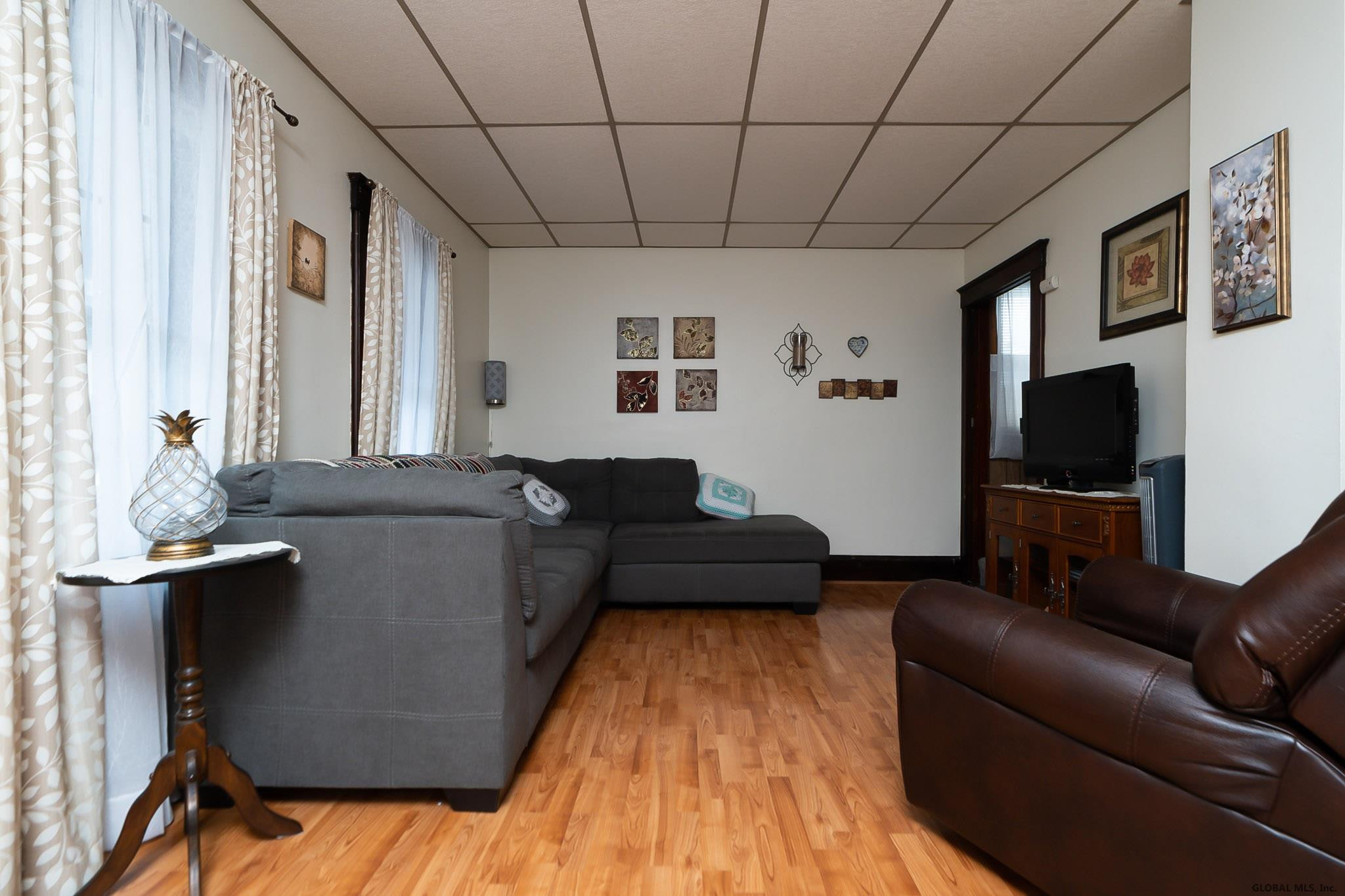 5 Sard Road Albany, NY 12209 - Photo 3 of 25 Photo 3