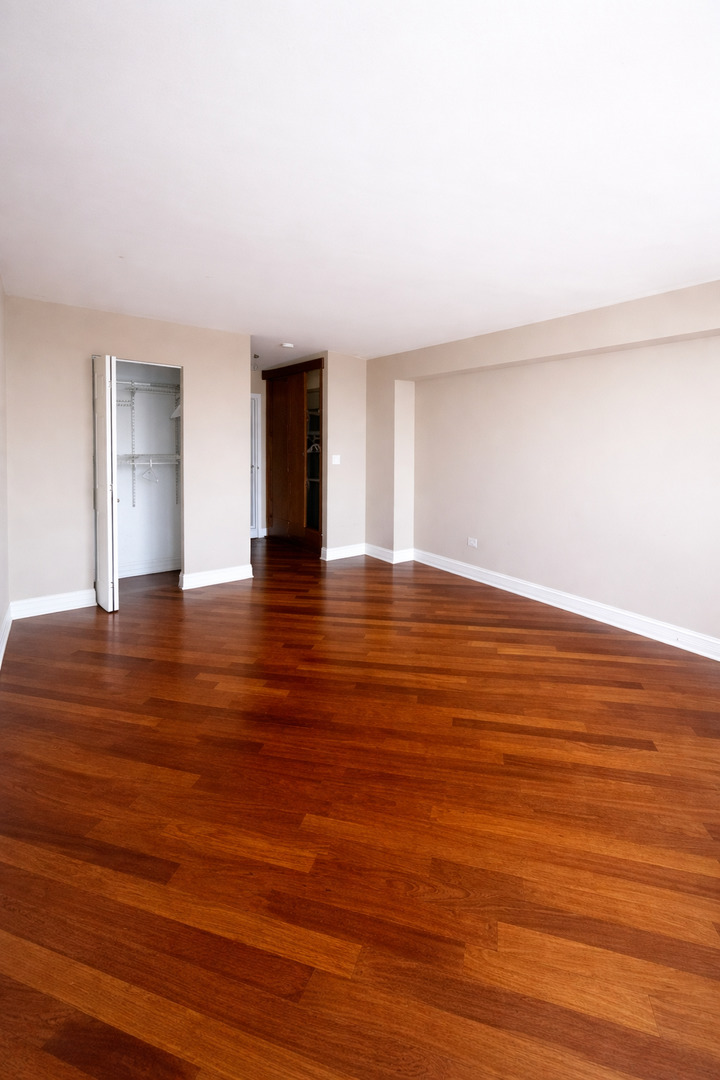 8809 West Golf Road, Unit 11F Niles, IL 60714 - Photo 7 of 9