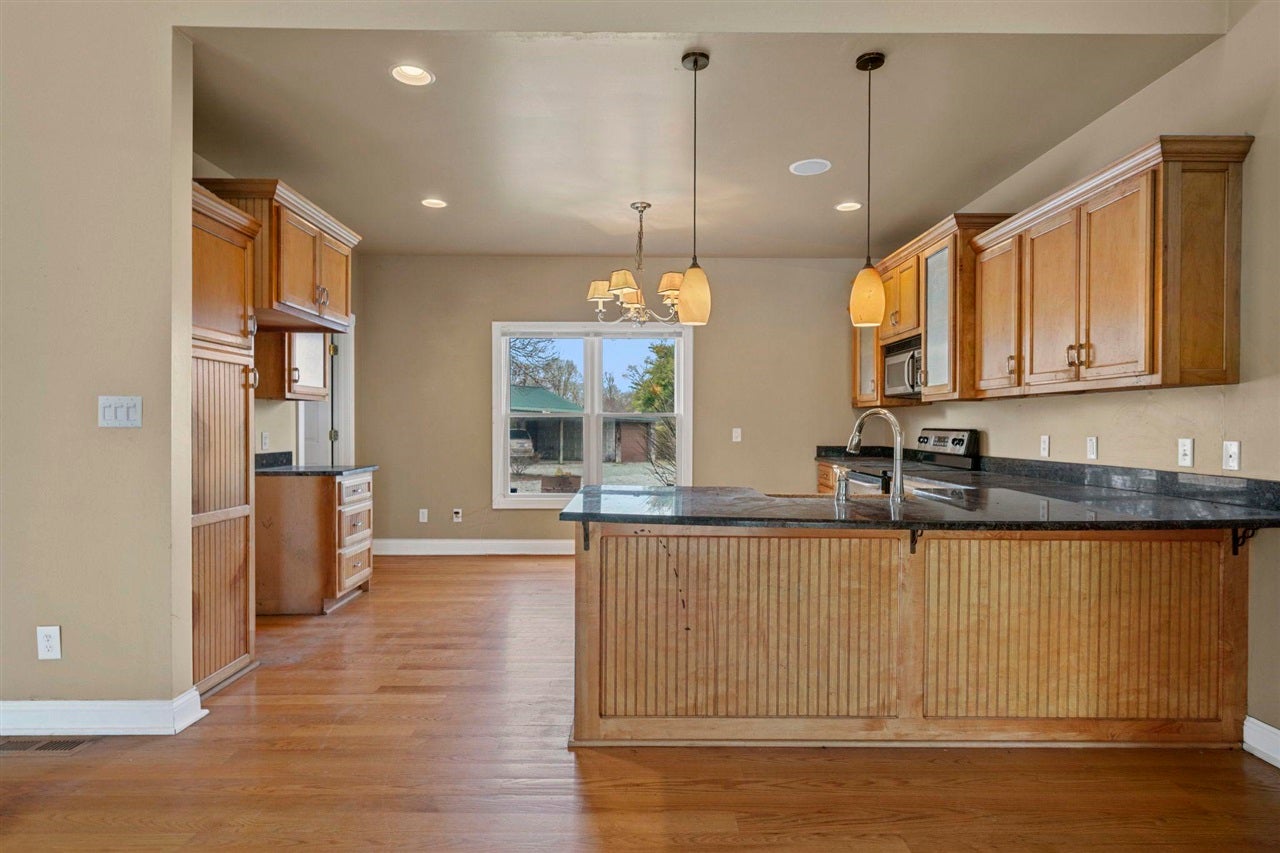 7828 Wingfield Church Road Bowling Green, KY 42101 - Photo 33 of 59 Gallery Image 33