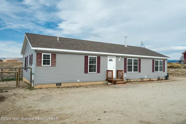 $330,000 | 57 Indianwood Trail, Pinedale, WY 82941