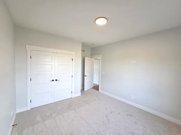 $545,000 | 19 Brookstone Circle, Bloomington, IL 61704