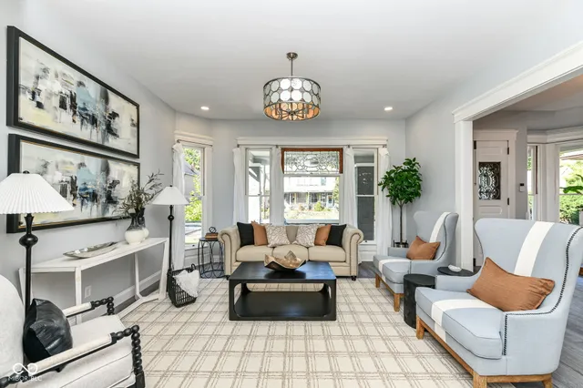 $525,000 | 1607 Woodlawn Avenue, Indianapolis, IN 46203