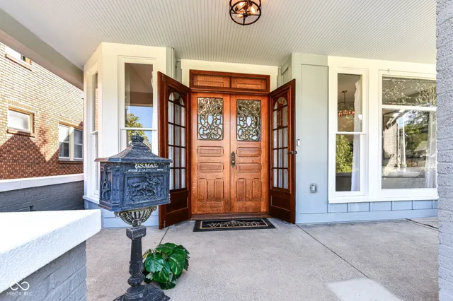 $525,000 | 1607 Woodlawn Avenue, Indianapolis, IN 46203