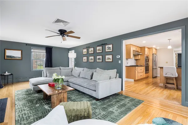 $935,000 | 9 Lamson Road, Barrington, RI 02806
