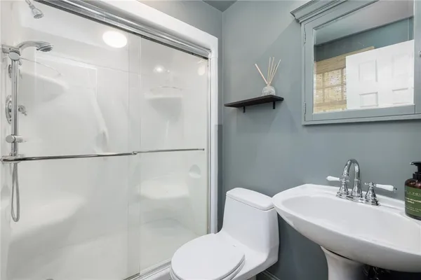$935,000 | 9 Lamson Road, Barrington, RI 02806