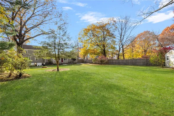 $935,000 | 9 Lamson Road, Barrington, RI 02806