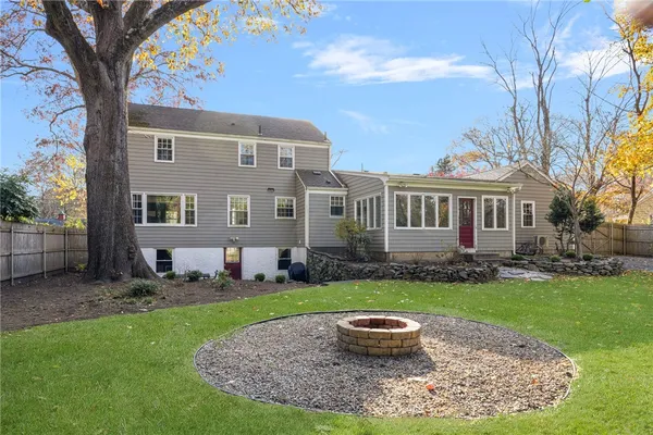 $935,000 | 9 Lamson Road, Barrington, RI 02806