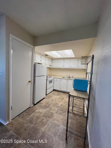 $1,250 | 2170 Knox McRae Drive, Unit 23, Titusville, FL 32780